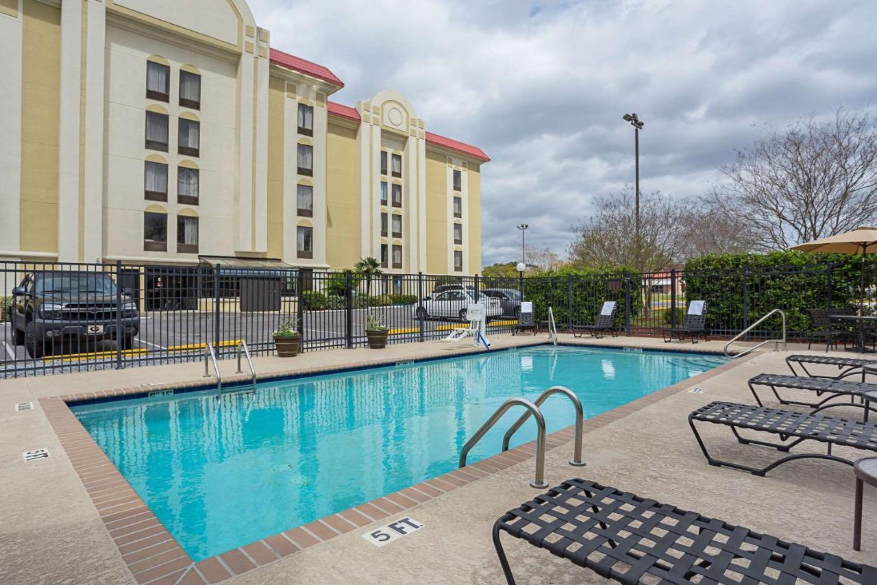 Comfort Suites University Baton Rouge Exterior photo