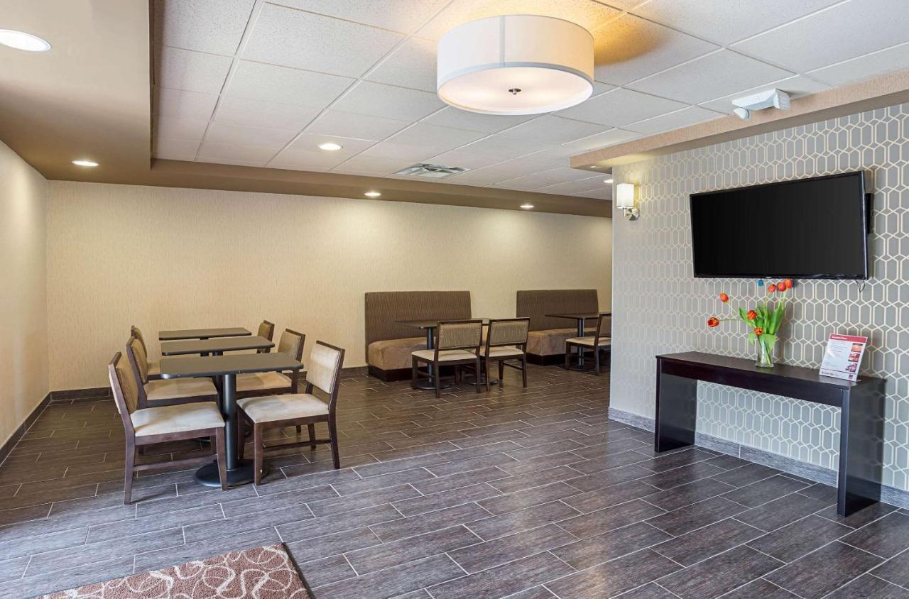Comfort Suites University Baton Rouge Exterior photo