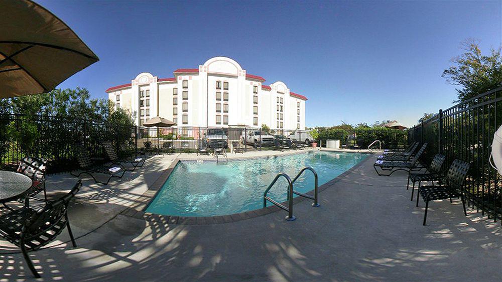 Comfort Suites University Baton Rouge Exterior photo